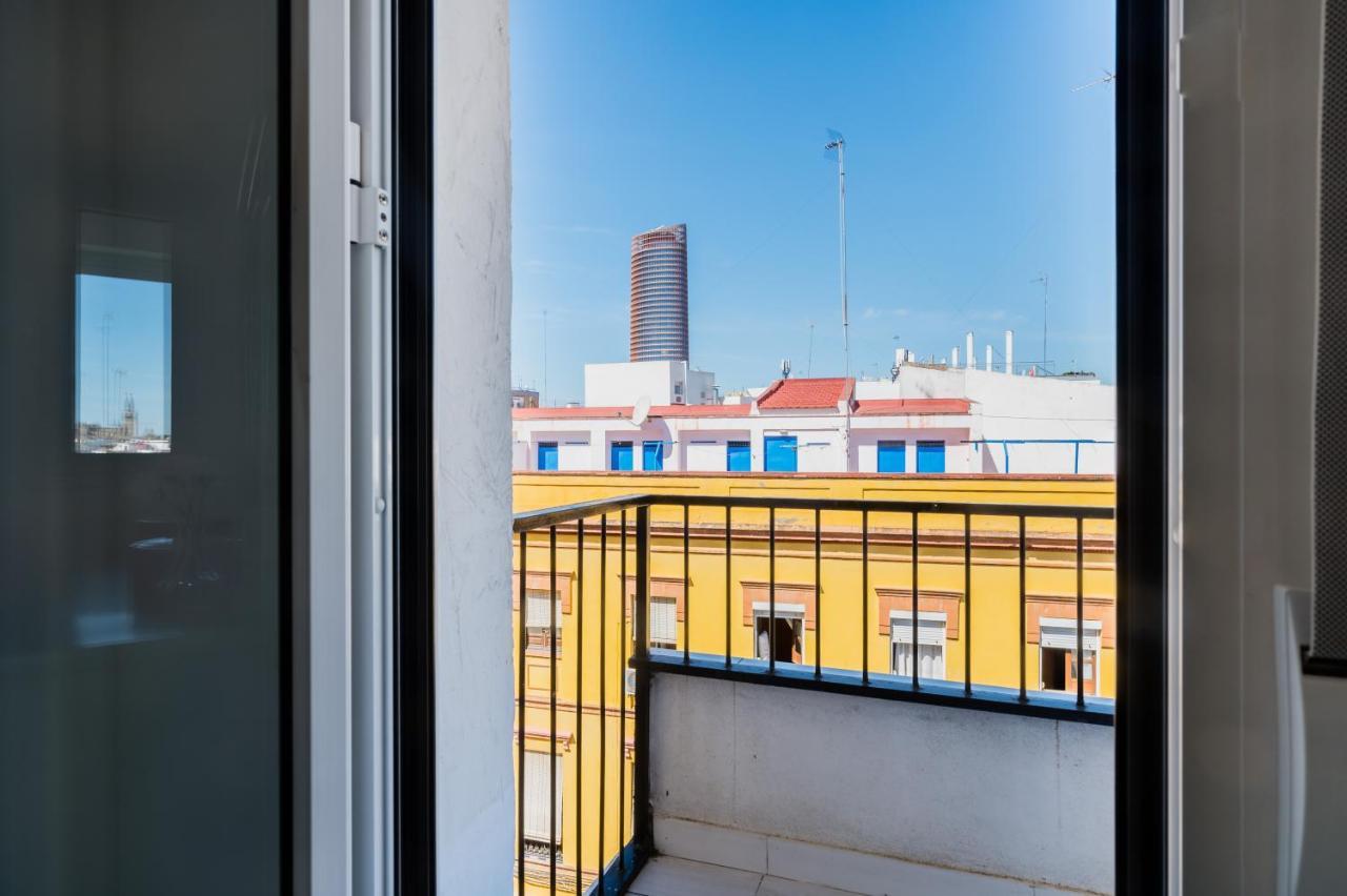 Wide And Colourful- 3Bd 1Bth- Triana Apartment Seville Exterior photo
